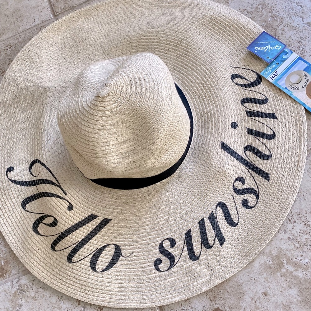 Hello Sunshine Hat NWT